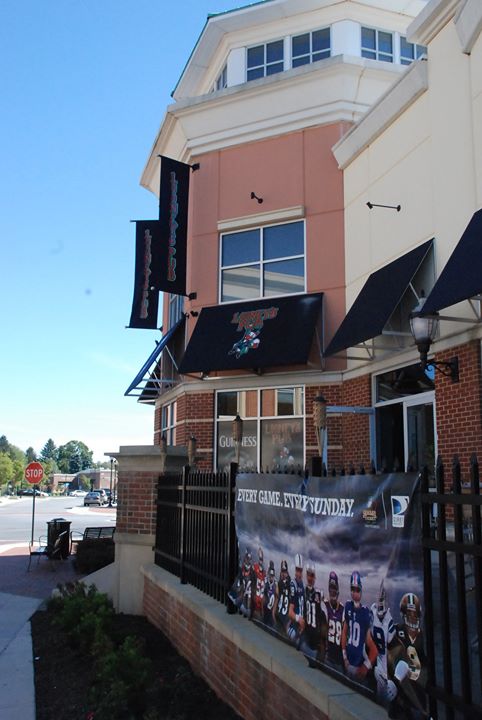 exterior of looney's maple lawn