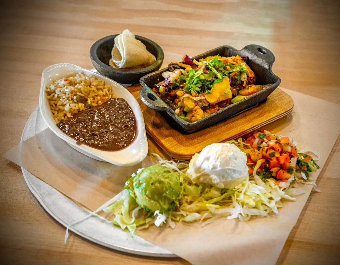 a plate of fajitas
