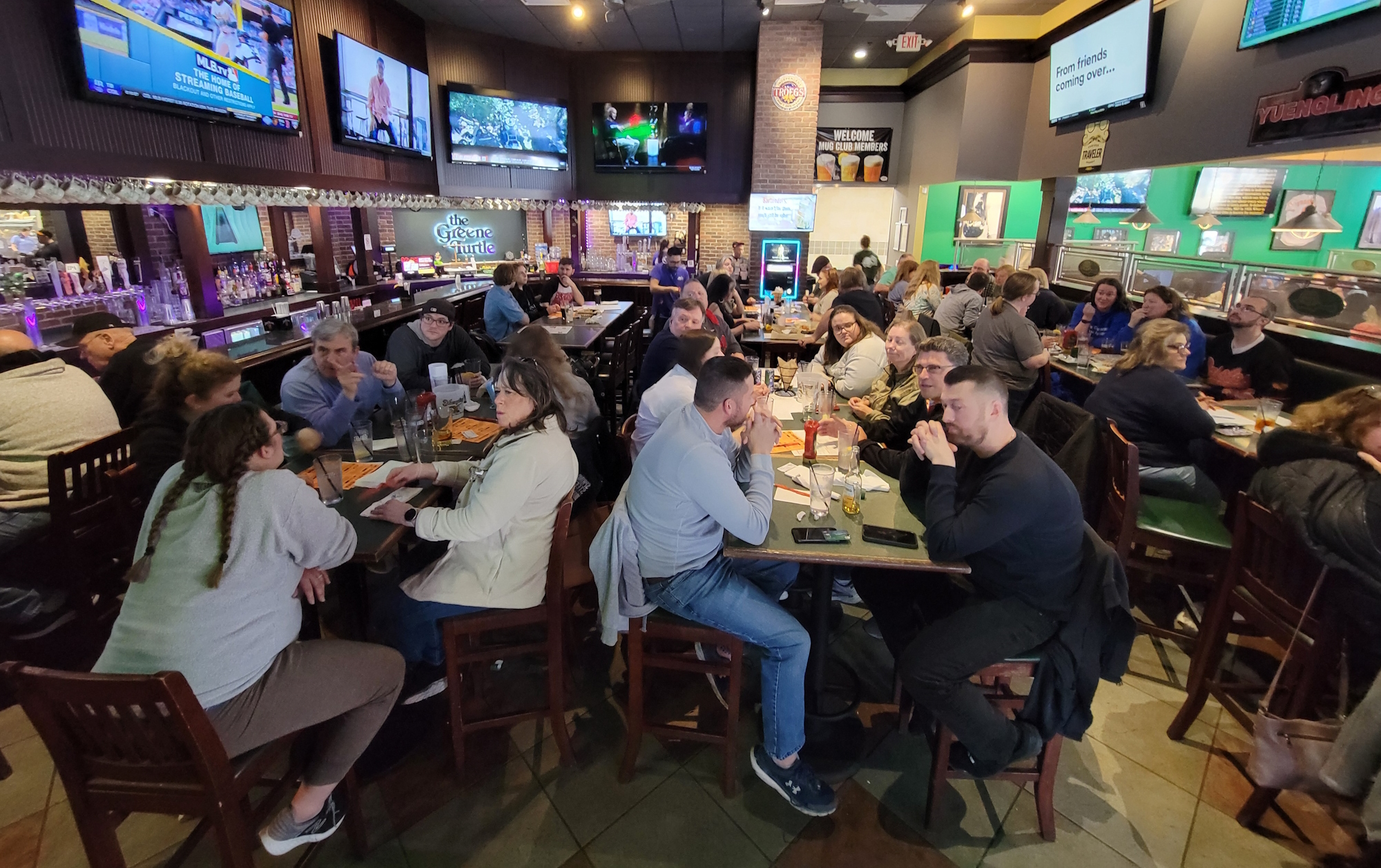 teams at the semifinals at The Greene Turtle - Bel Air