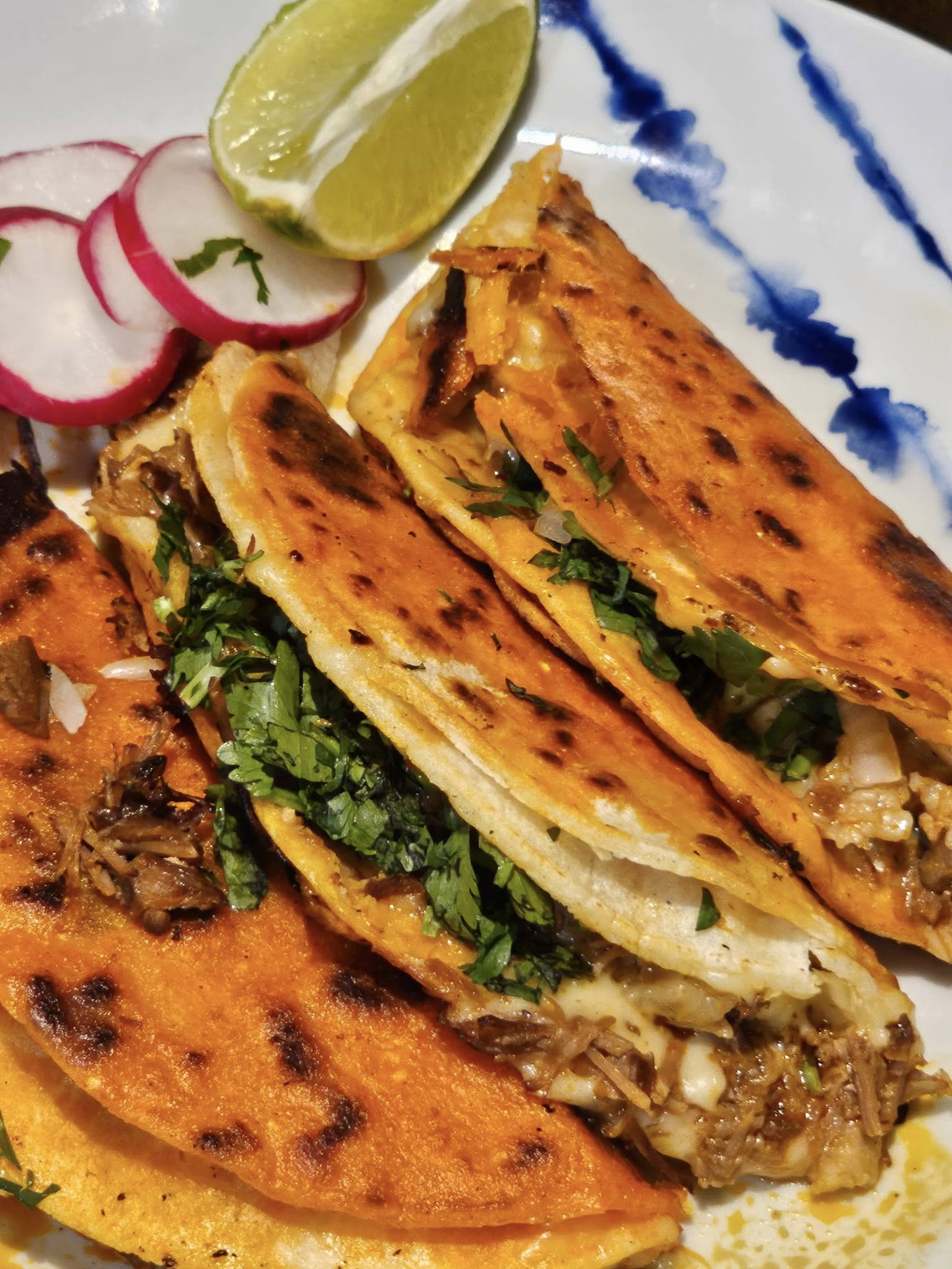 a plate of tacos